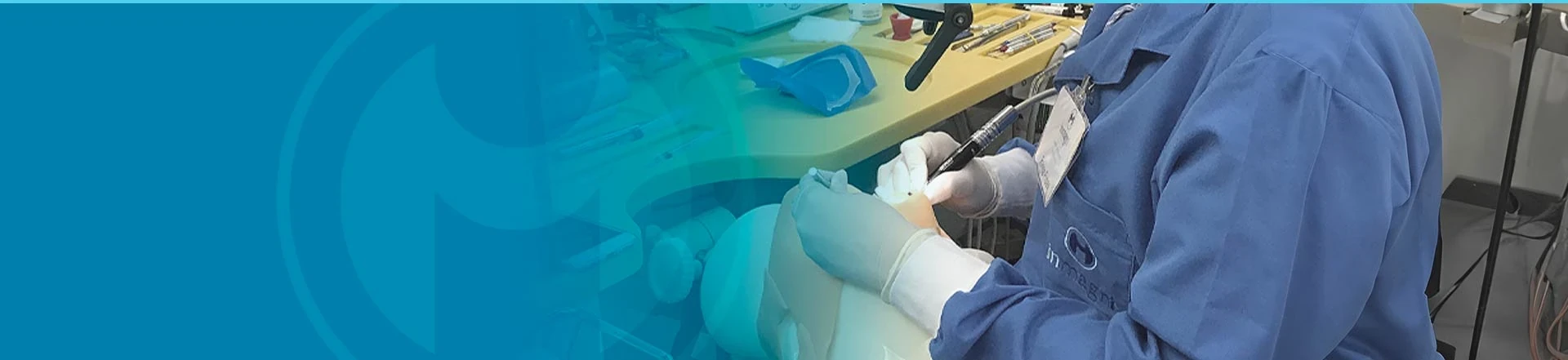 Retratamento de Canais com Microscopia 