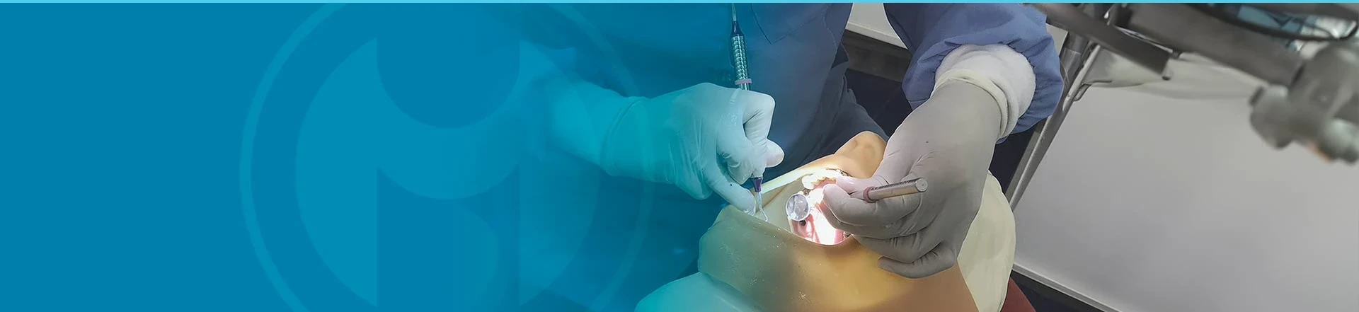 Endodontia Avançada com Microscopia